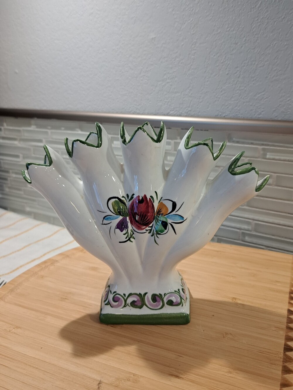 Vtg Portugal Leart 5 Finger Bud Vase Flower Floral Green White Pedestal 412